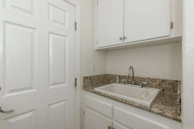 6374 Paseo Aspada Street, Carlsbad, CA 92009