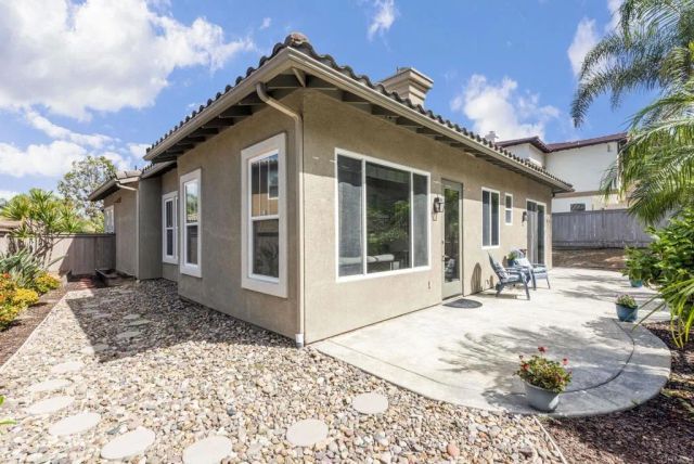 6374 Paseo Aspada Street, Carlsbad, CA 92009