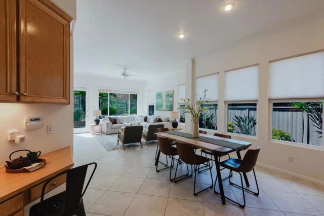 6374 Paseo Aspada Street, Carlsbad, CA 92009