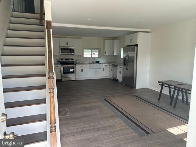 3517 DIXON AVE, Bristol, PA 19007