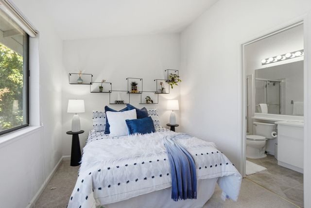 2586 Oak Road 229, Walnut Creek, CA 94597