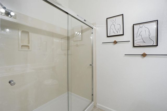 2586 Oak Road 229, Walnut Creek, CA 94597