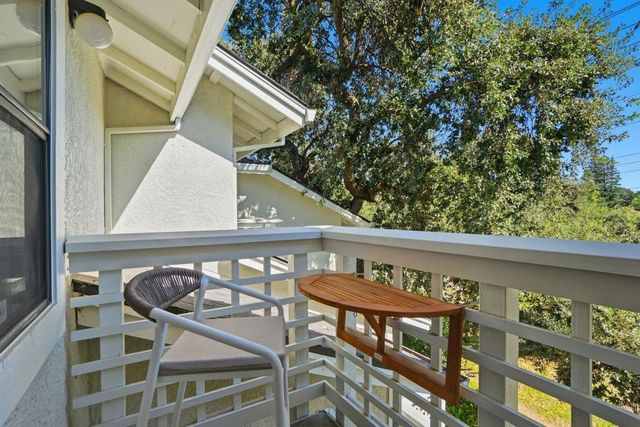 2586 Oak Road 229, Walnut Creek, CA 94597