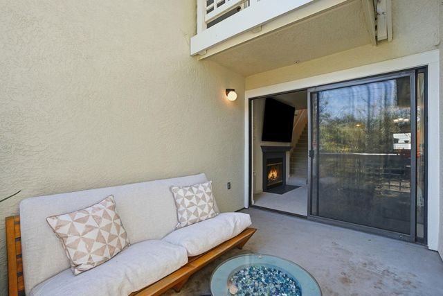 2586 Oak Road 229, Walnut Creek, CA 94597