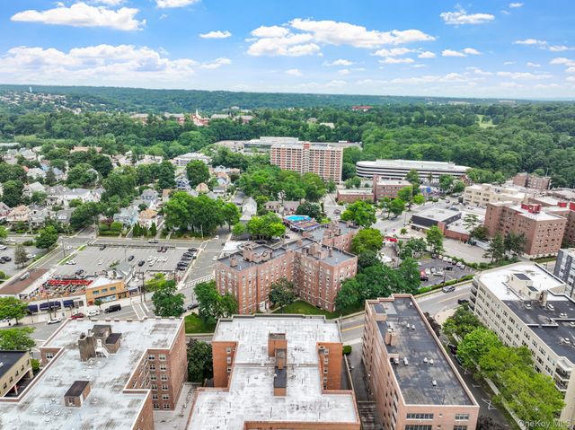 10 Old Mamaroneck Road 7A, White Plains, NY 10605