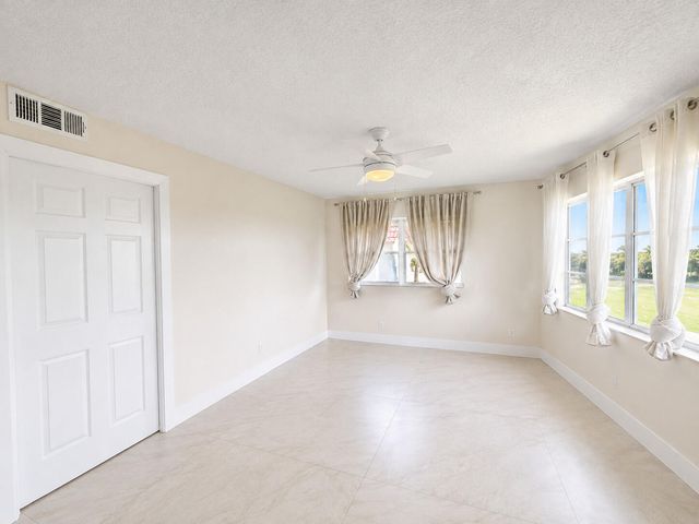 9411 N Hollybrook Lake Drive 310, Pembroke Pines, FL 33025