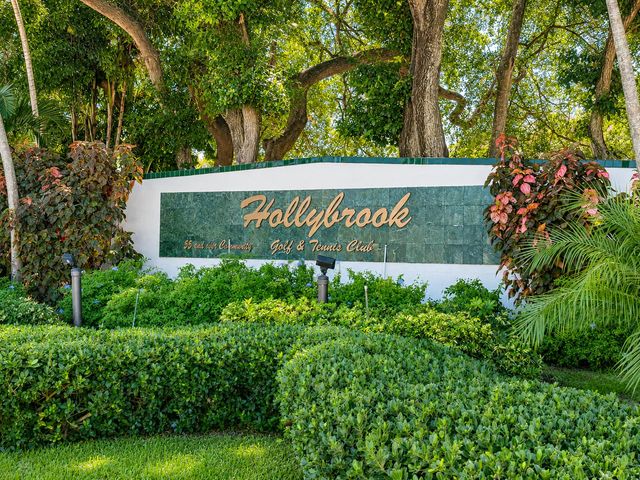 9411 N Hollybrook Lake Drive 310, Pembroke Pines, FL 33025