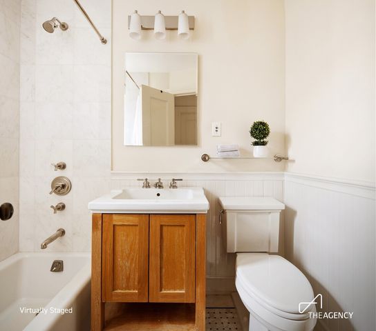 104-106 Bedford Street 5a6ab, New York City, NY 10014