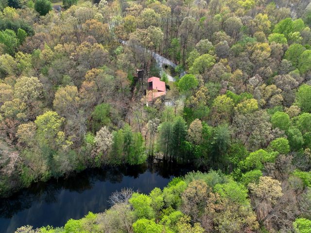 701 Gudger Rd, Sewanee, TN 37375