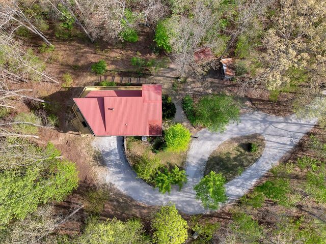 701 Gudger Rd, Sewanee, TN 37375