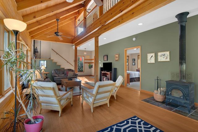 701 Gudger Rd, Sewanee, TN 37375