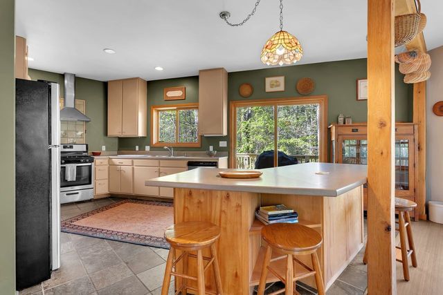 701 Gudger Rd, Sewanee, TN 37375