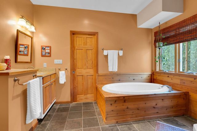 701 Gudger Rd, Sewanee, TN 37375