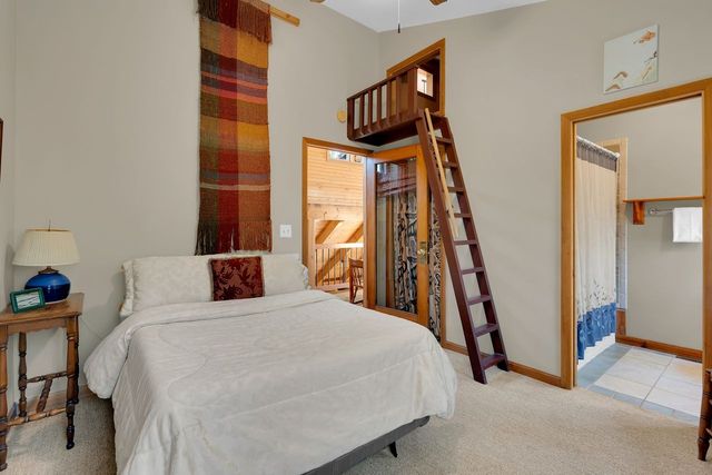 701 Gudger Rd, Sewanee, TN 37375