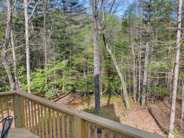 701 Gudger Rd, Sewanee, TN 37375