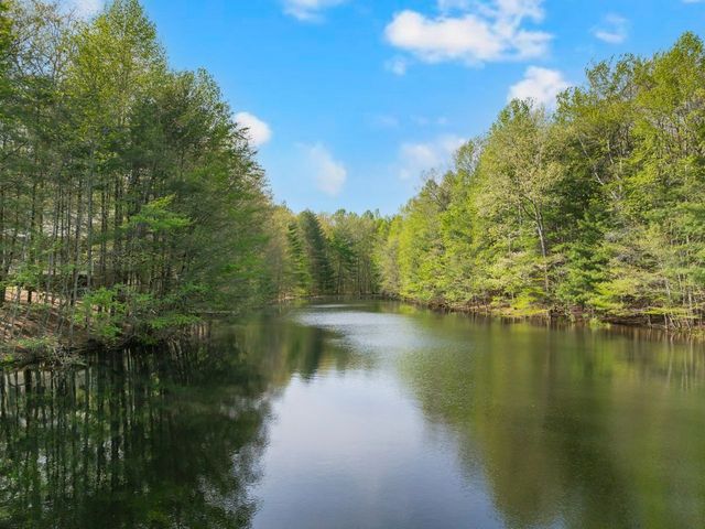 701 Gudger Rd, Sewanee, TN 37375