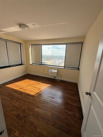 13235 41st Road 12A, Flushing, NY 11355