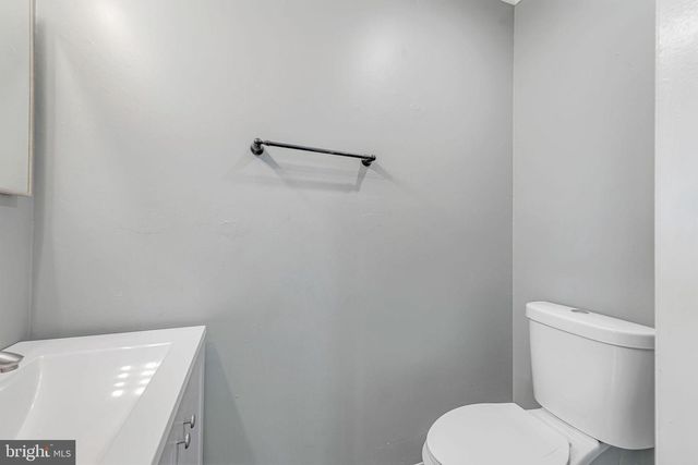 51 NOBLE RD, Sicklerville, NJ 08081