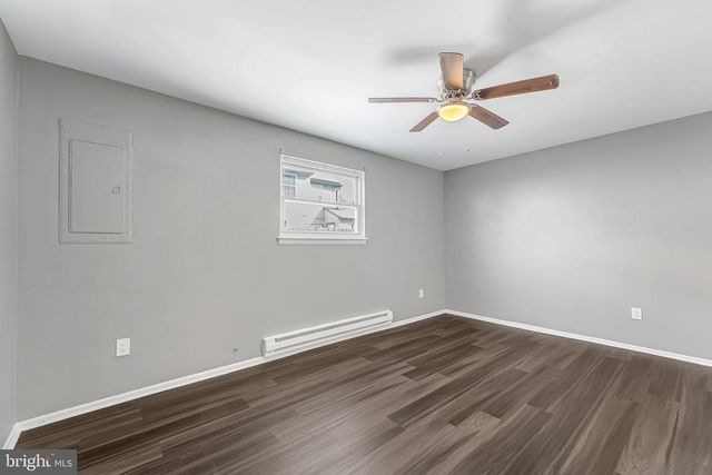 51 NOBLE RD, Sicklerville, NJ 08081