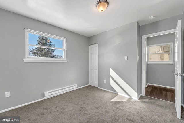 51 NOBLE RD, Sicklerville, NJ 08081