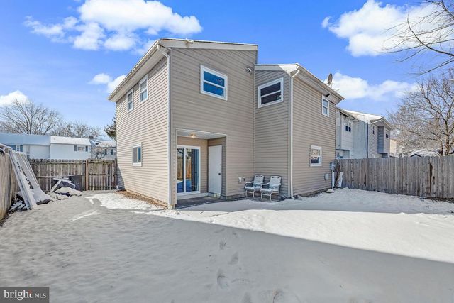 51 NOBLE RD, Sicklerville, NJ 08081