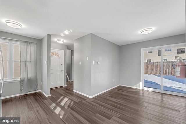 51 NOBLE RD, Sicklerville, NJ 08081