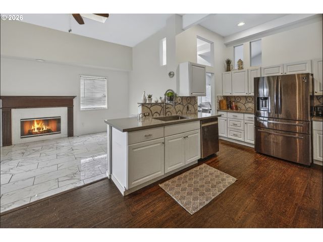 2448 Nw NORWOOD St, Camas, WA 98607