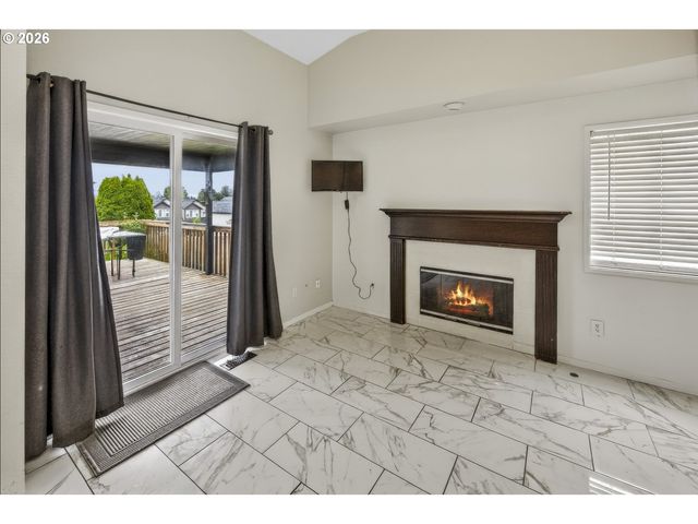2448 Nw NORWOOD St, Camas, WA 98607