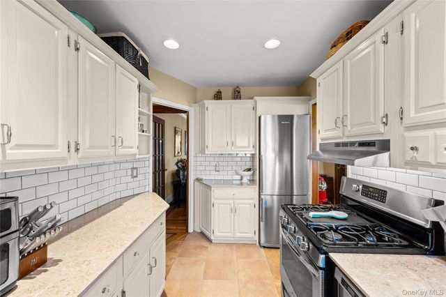 140 Frankel Boulevard, Merrick, NY 11566