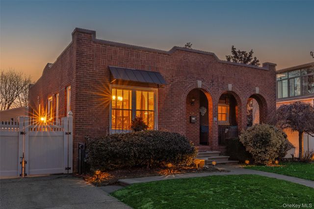 140 Frankel Boulevard, Merrick, NY 11566