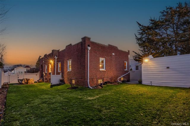 140 Frankel Boulevard, Merrick, NY 11566