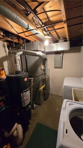 125 Freeport St, Delmont, PA 15626