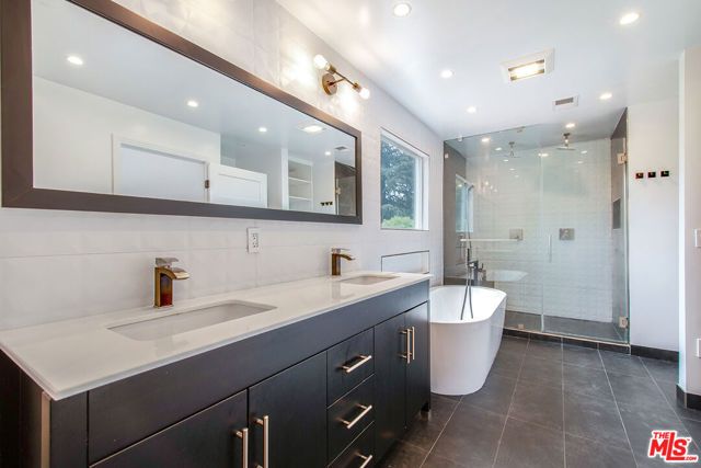 14828 Morrison Street, Sherman Oaks, CA 91403
