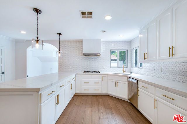 14828 Morrison Street, Sherman Oaks, CA 91403