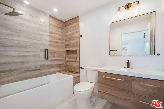 14828 Morrison Street, Sherman Oaks, CA 91403