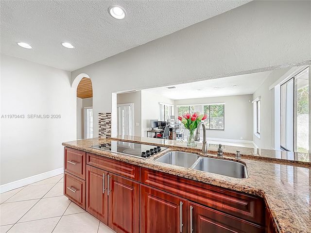 4241 NW 74th Avenue, Lauderhill, FL 33319