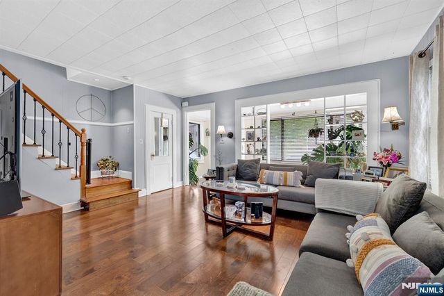60 Vanderburgh Avenue, Rutherford, NJ 07070