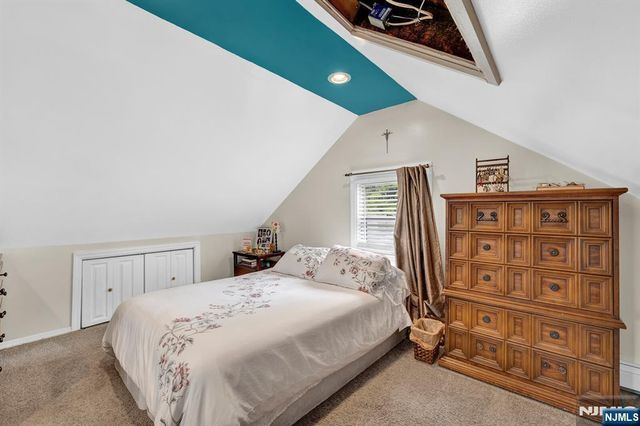 60 Vanderburgh Avenue, Rutherford, NJ 07070