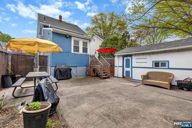 60 Vanderburgh Avenue, Rutherford, NJ 07070