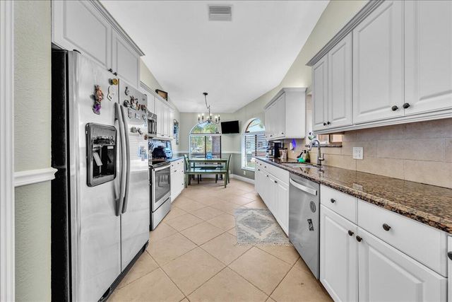 10003 NW 83rd Street 4, Tamarac, FL 33321