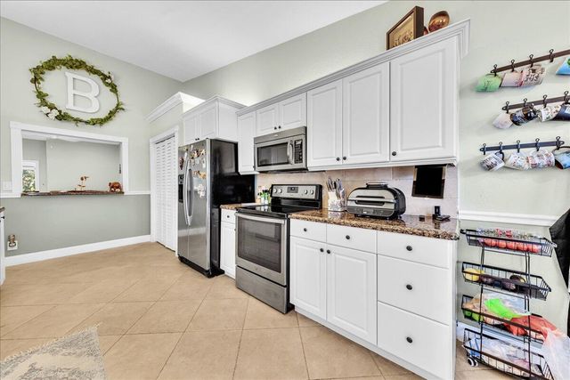 10003 NW 83rd Street 4, Tamarac, FL 33321