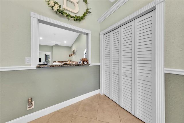 10003 NW 83rd Street 4, Tamarac, FL 33321