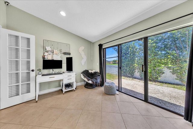 10003 NW 83rd Street 4, Tamarac, FL 33321
