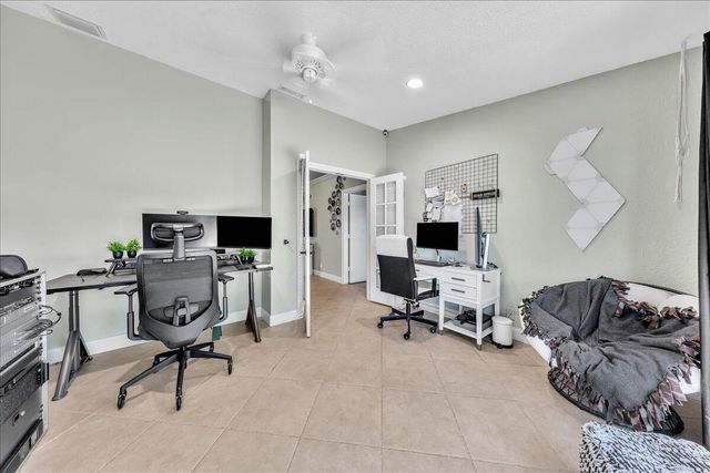 10003 NW 83rd Street 4, Tamarac, FL 33321