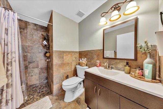 10003 NW 83rd Street 4, Tamarac, FL 33321