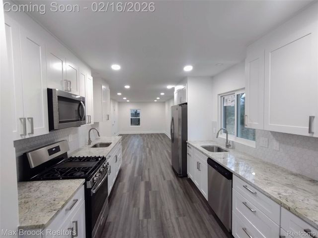 17348 Hilton Street, Southfield, MI 48075