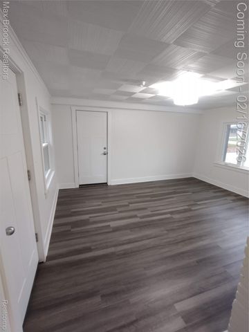 17348 Hilton Street, Southfield, MI 48075