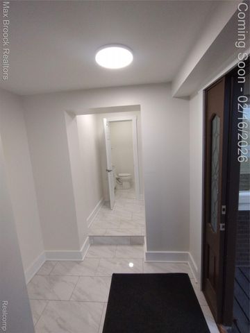 17348 Hilton Street, Southfield, MI 48075