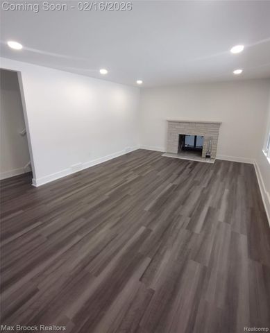 17348 Hilton Street, Southfield, MI 48075