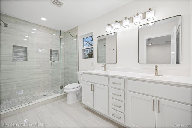 17348 Hilton Street, Southfield, MI 48075